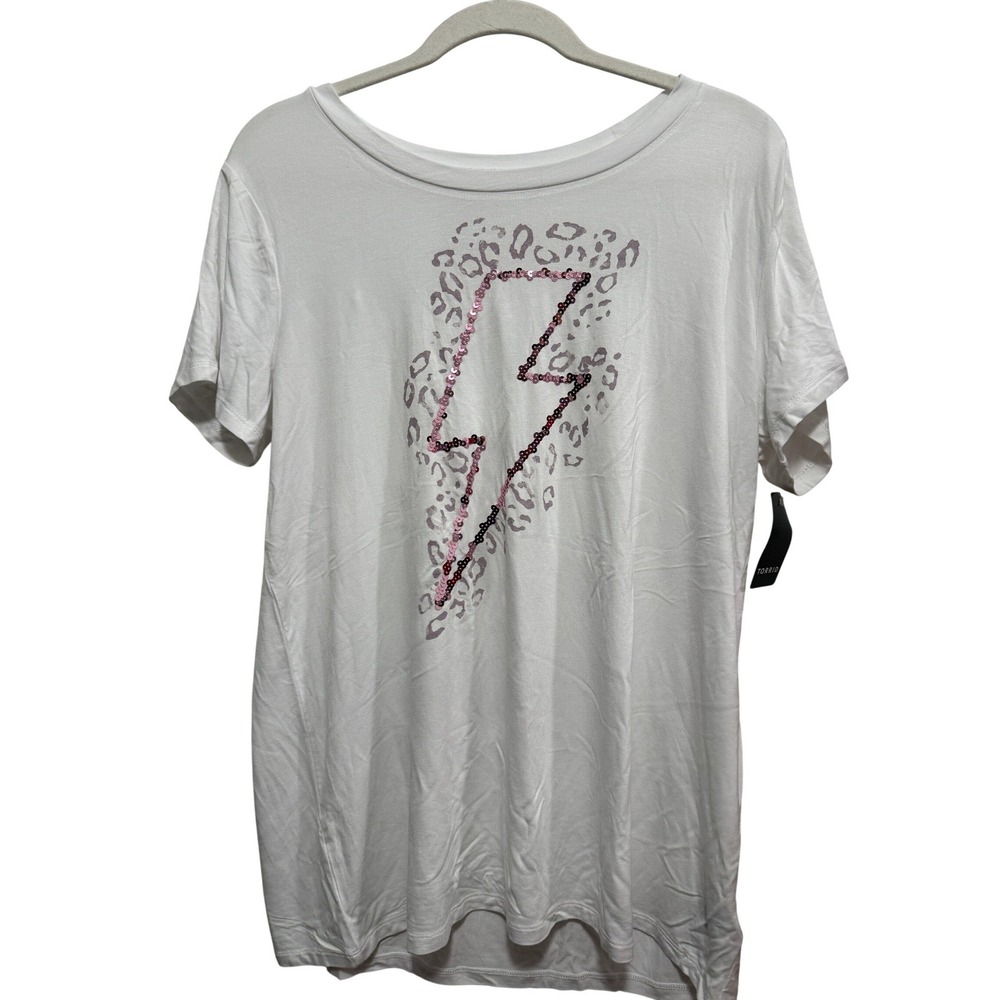 Torrid Super Soft White Sequin Lightning Bolt Leopard Graphic Tee Size 0 L 12